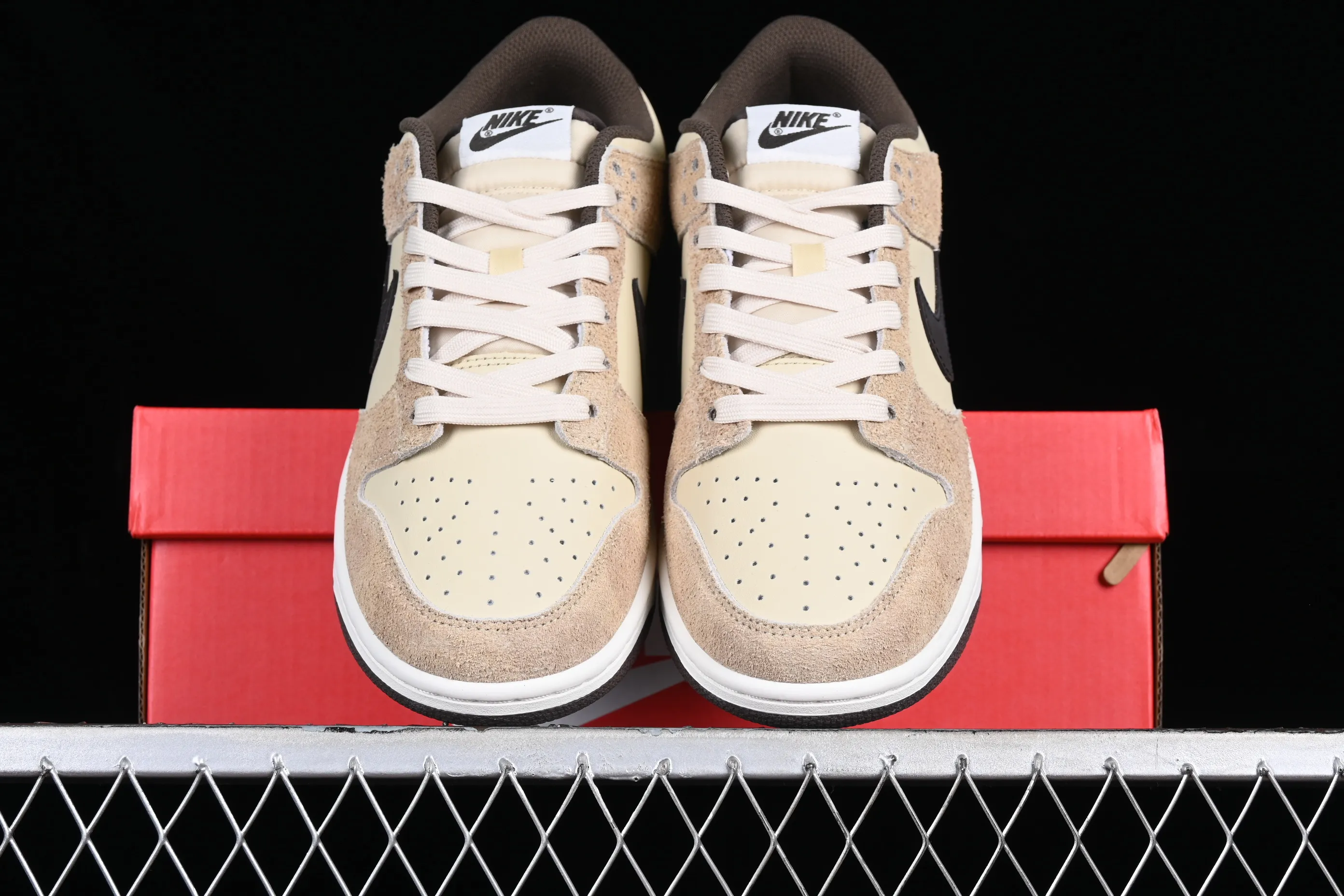 All Categories Nk SB Dunk Series Nk SB Dunk Low Low-top Sneakers K Version Nk Dunk Low Retro Prm "Cheetah" Smashed Backboard Fashion Casual Sneakers DH7913-200